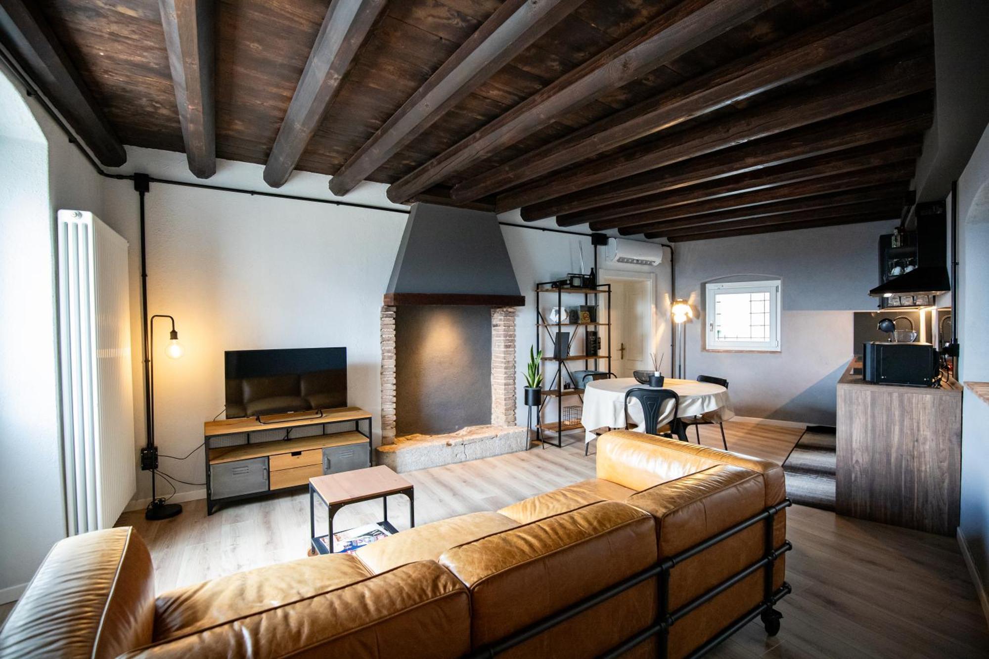 Agriturismo Maison 1933 Caprino Veronese Eksteriør bilde